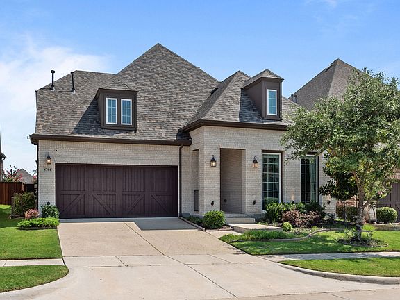 3rd image of 8704 Pine Valley Dr