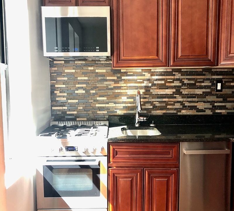 1st image of 415 W 24th St APT 5G