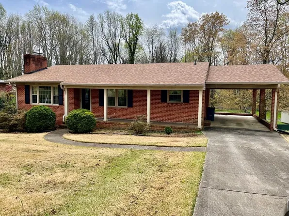 103 White Oak Dr, South Boston, VA 24592