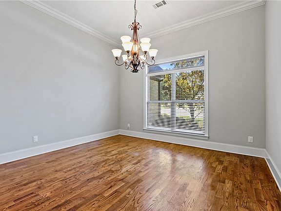 5th image of 2306 Morgan Dr