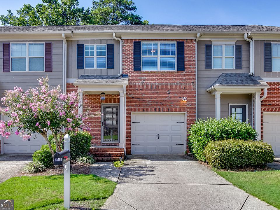 1st image of 2725 Maple Park Pl