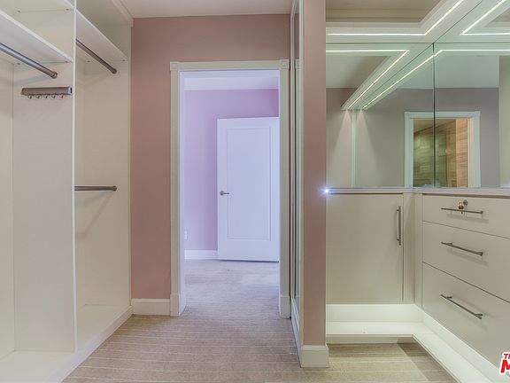 5th image of 900 W Olympic Blvd Floor 36