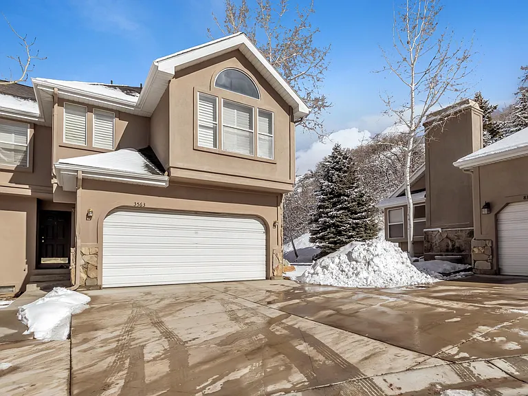 3563 E Wasatch Grove Ln — Photo 1