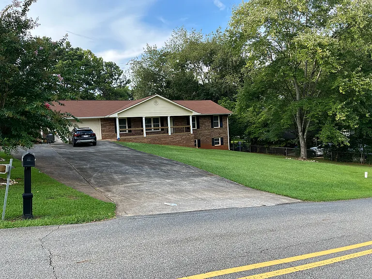18 Oakdale Dr — Photo 8