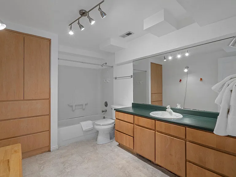 8620 N Brookwood Dr — Photo 21