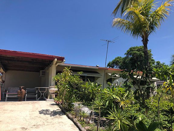 3rd image of 1602 N Seacrest Boulevard