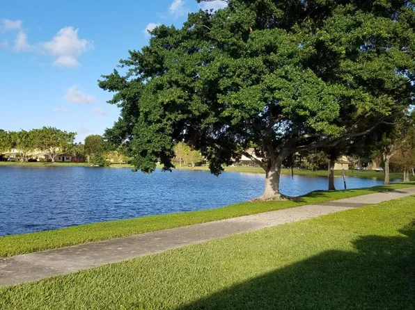 16410 Cherry Way, Delray Beach, FL 33484