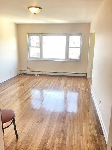 1st image of 2501 Crescent St #2