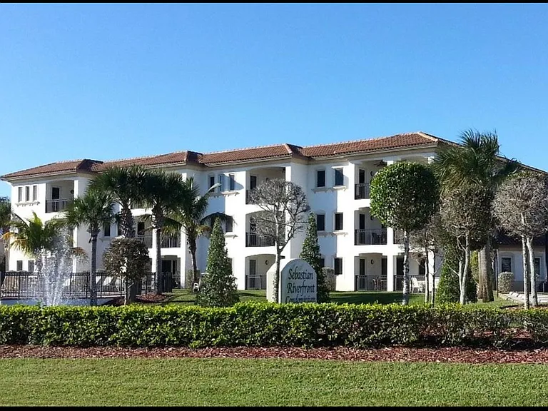 Indian River Dr — Photo 4