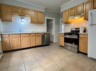 14 Belknap St #2, Somerville, MA 02144