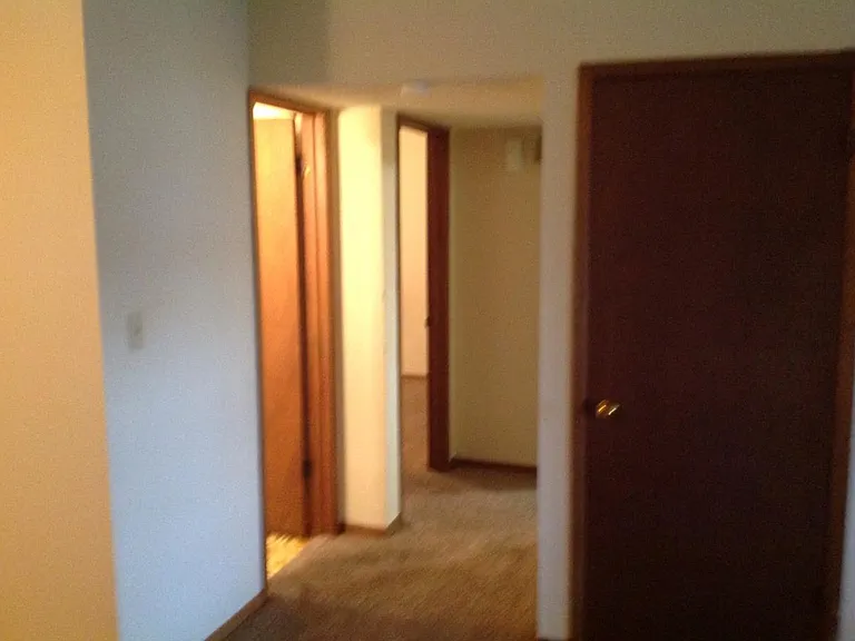 527 W 6th Ave #C — Photo 3
