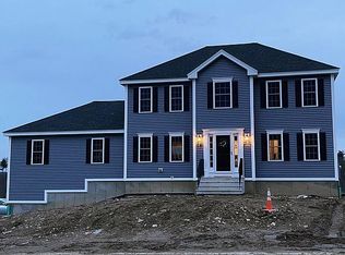 18 Woodside Ave, Rutland, MA 01543