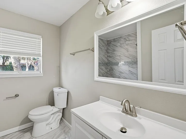 2721 Ash Park Dr — Photo 21
