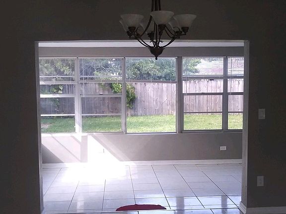 5th image of 10205 Nicaragua Dr