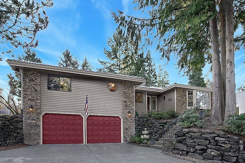 1st image of 2306 33rd Ave SE