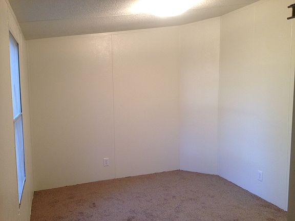 2nd image of 923 E White Tail Dr