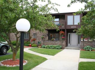 3800 Cheyenne Ct, Racine, WI 53404