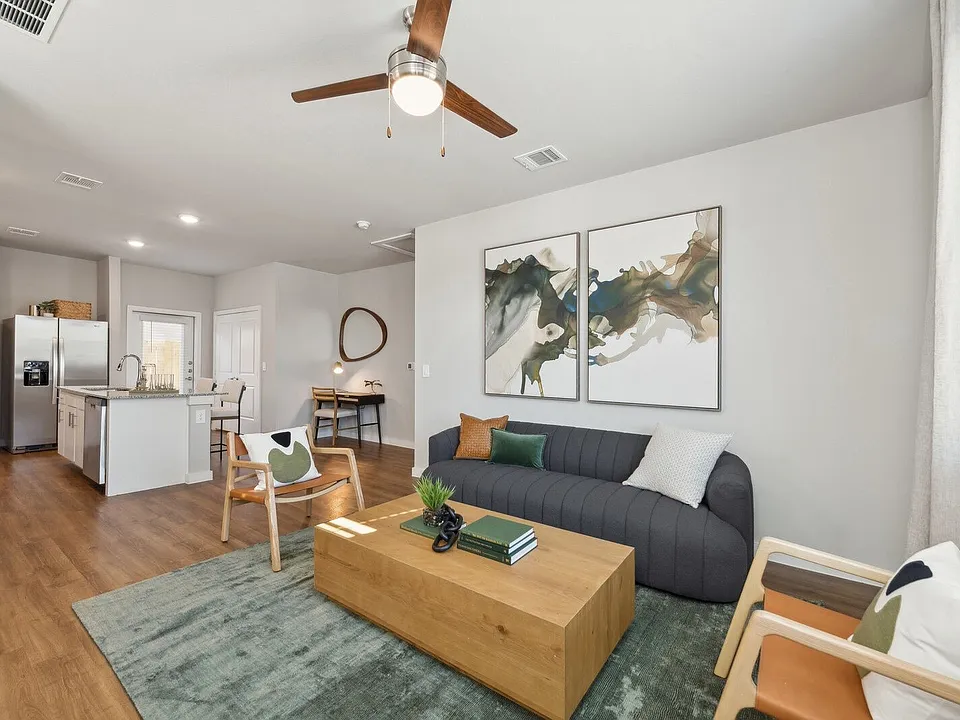 Cottages at Lindsey Place apartments community photo