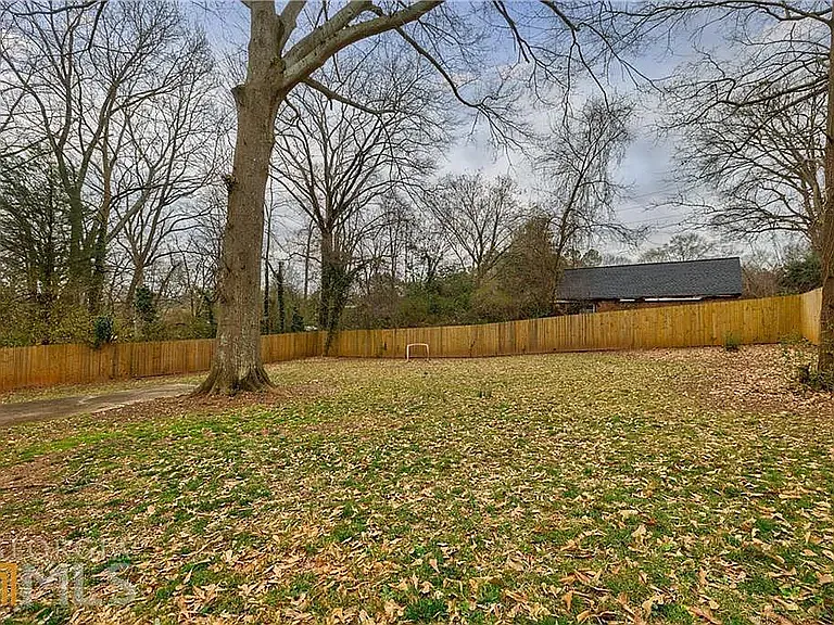 2573 Joyce Ave — Photo 26