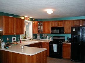 5th image of 11 Acorn Dr