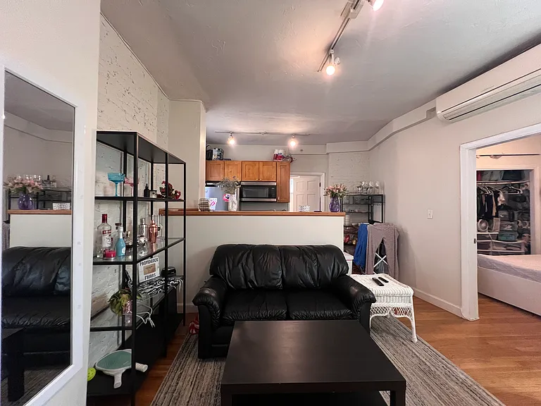 35 N Margin St #2 — Photo 11