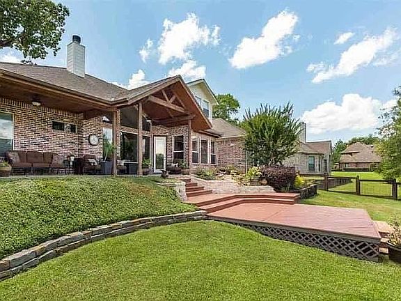 5th image of 5850 Lexington Cir