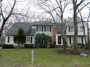 6 Cambridge Ct, Morganville, NJ 07751