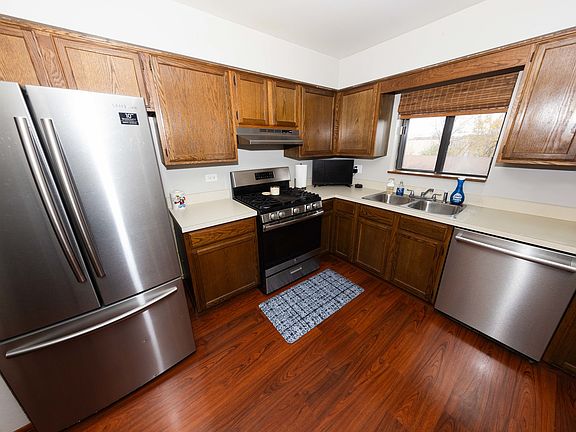 2nd image of 8200 Anchor Dr APT 805