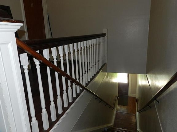 3rd image of 3903 Canal St APT 3