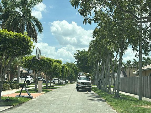 5th image of 15381 SW 112th Ter