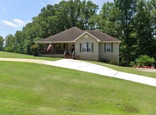 130 Ridgefield Dr, Gordo, AL 35466