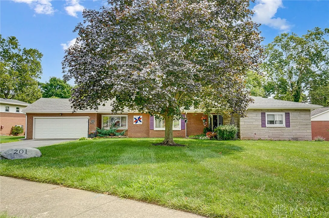201 Leland Ct photo 1
