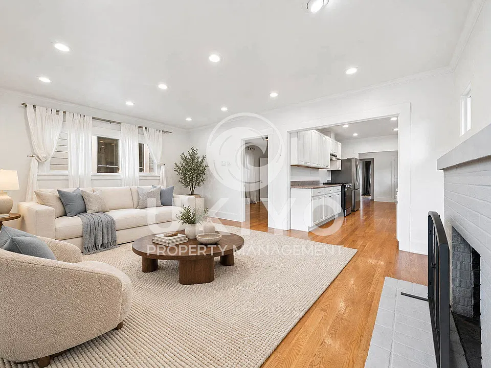754 Alcatraz Ave