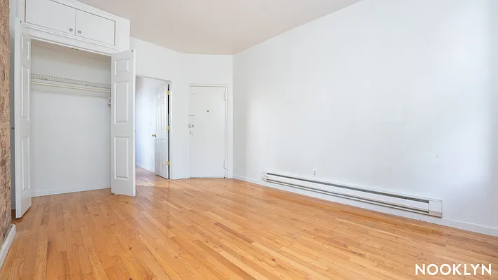 Rented by Nooklyn NYC LLC | media 39