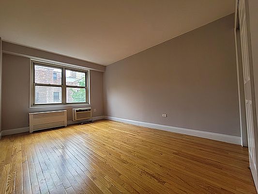 4th image of 50 W 93rd St APT 6A