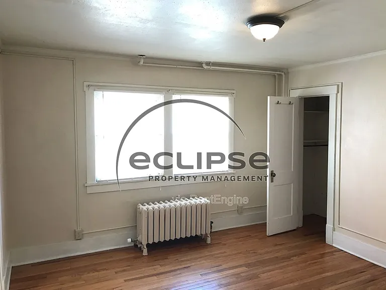 711 2nd St #2 — Photo 7