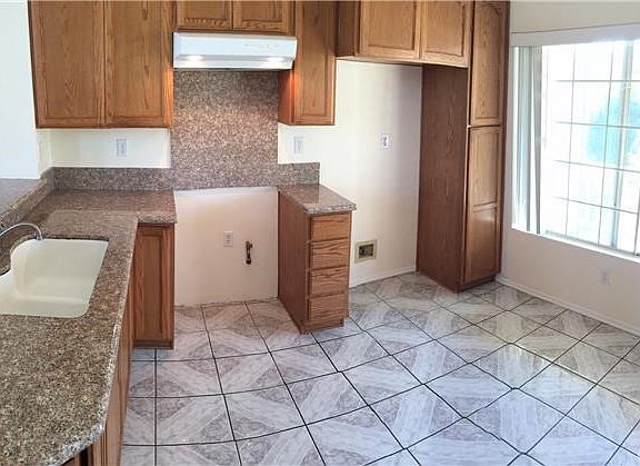 5th image of 16266 Avenida De Loring
