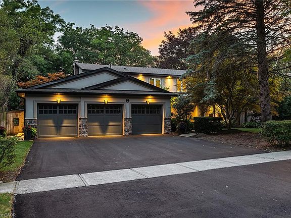 3rd image of 240 Colchester Dr