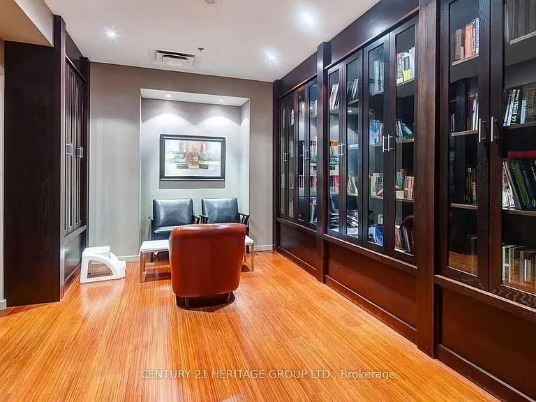 23 Hollywood Ave #1201 — Photo 24