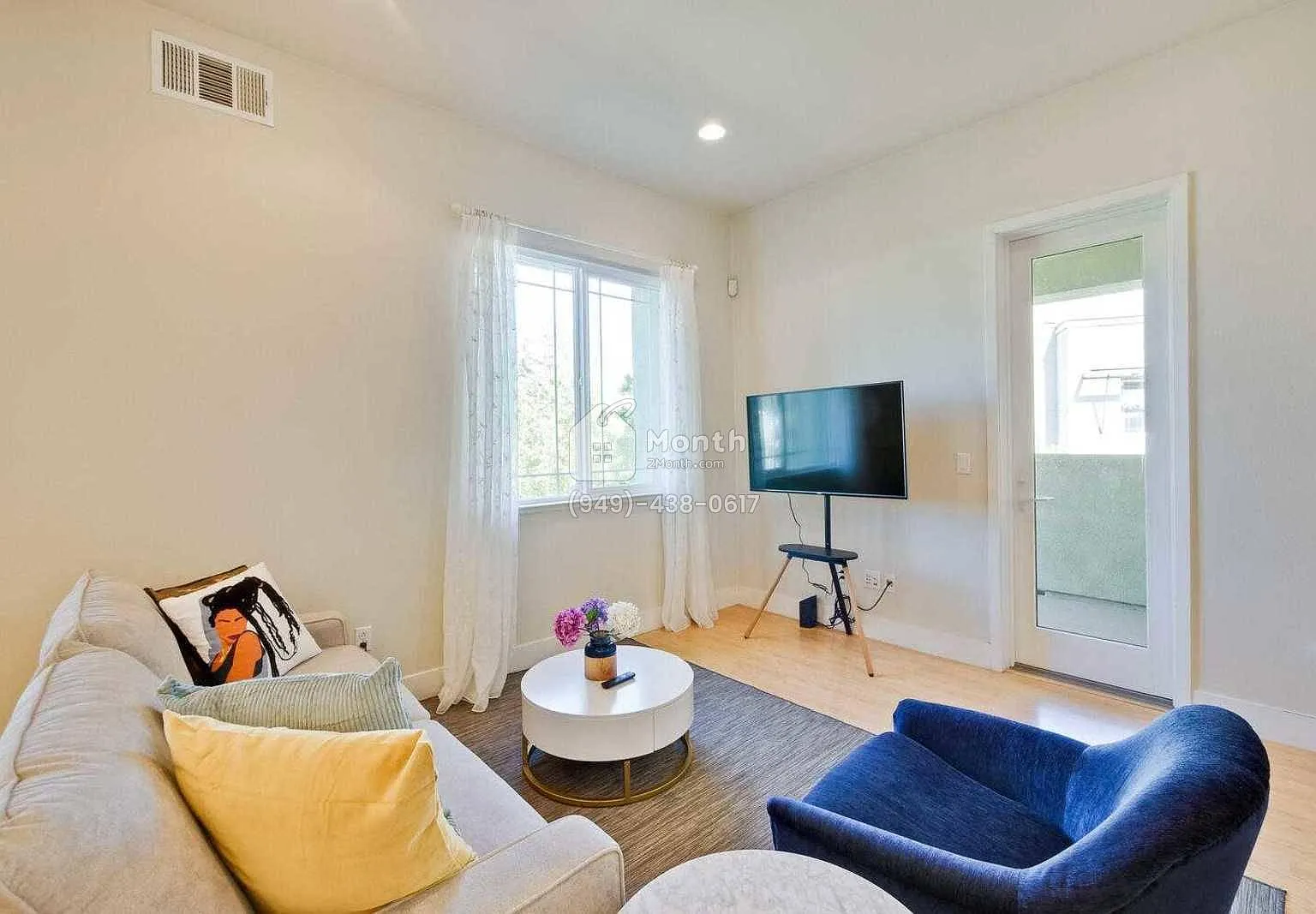 3 bed, 1300 sqft, $12,000 — Photo 2