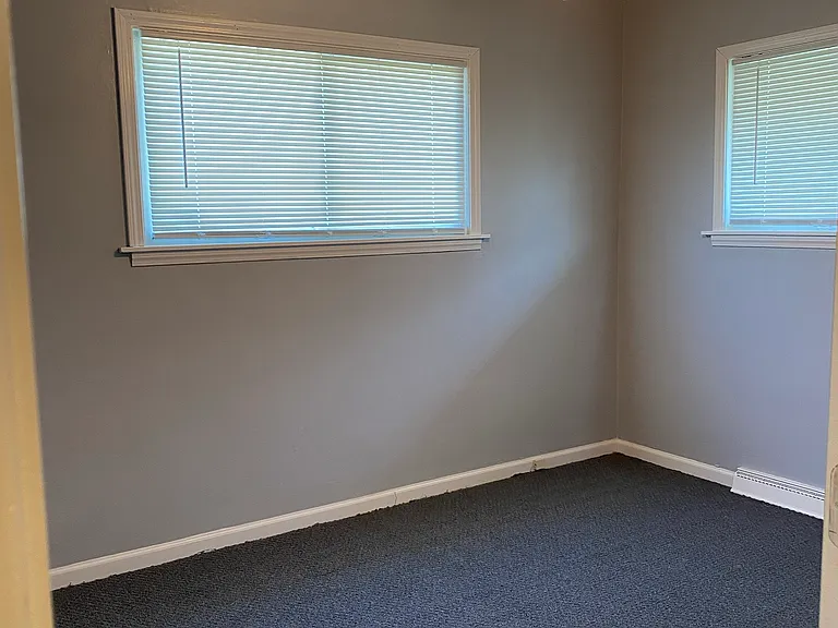 2019 Georgia St — Photo 10