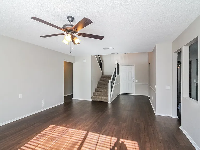 3229 Kathy Ln — Photo 4