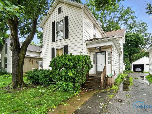 3rd image of 800 S Blanchard St