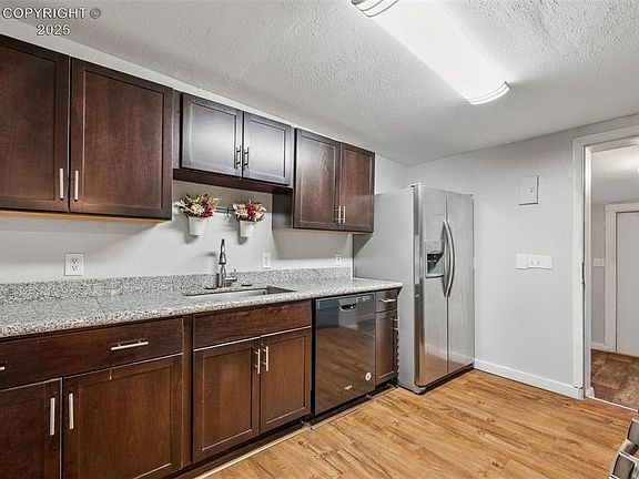 2nd image of 709 Rudd Ave