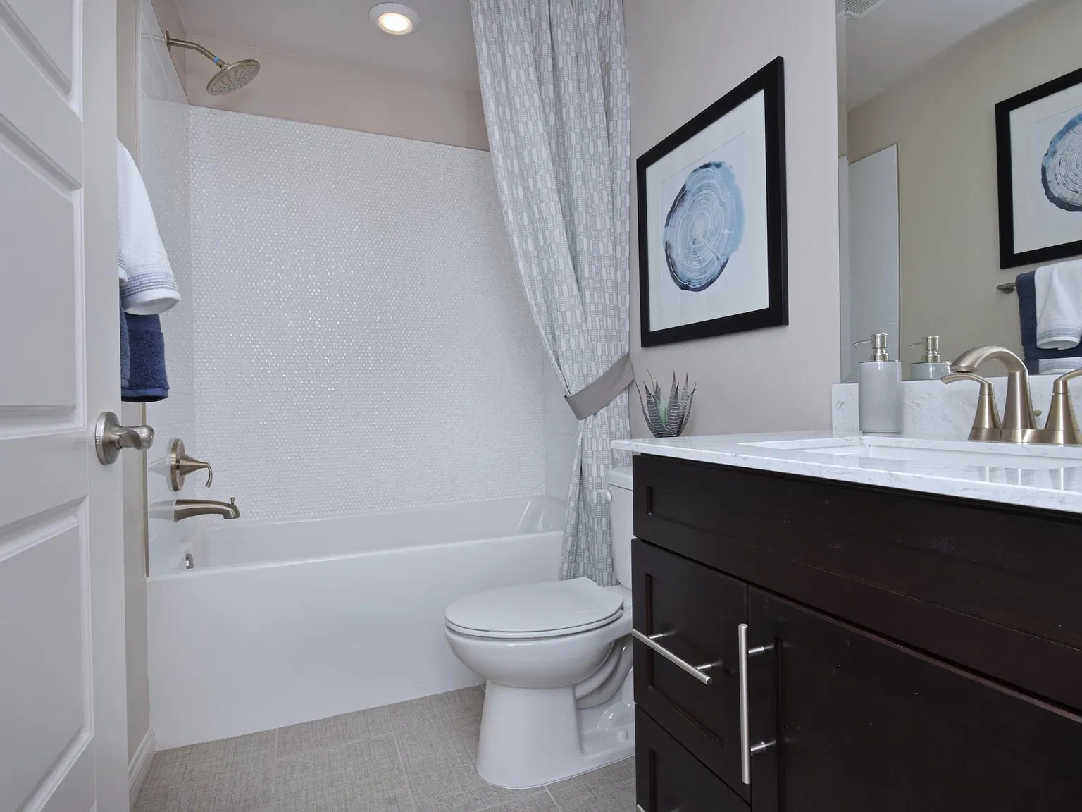 14722 Marie Ln — Photo 3