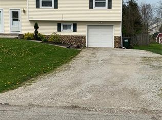 10061 Hazelton Rd, Streetsboro, OH 44241