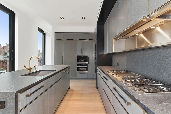 Rented by Compass | media 32