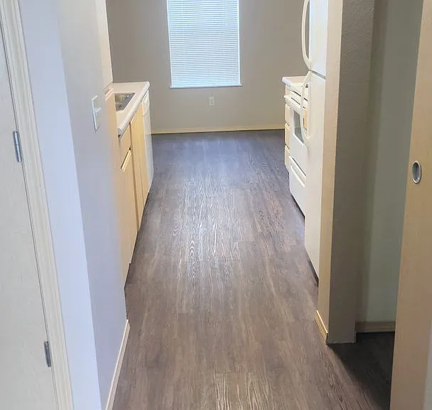 Parkside Apartments — Photo 62