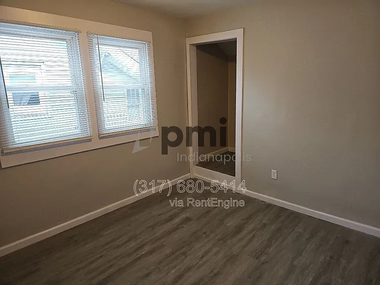 403 Wallace Ave — Photo 15