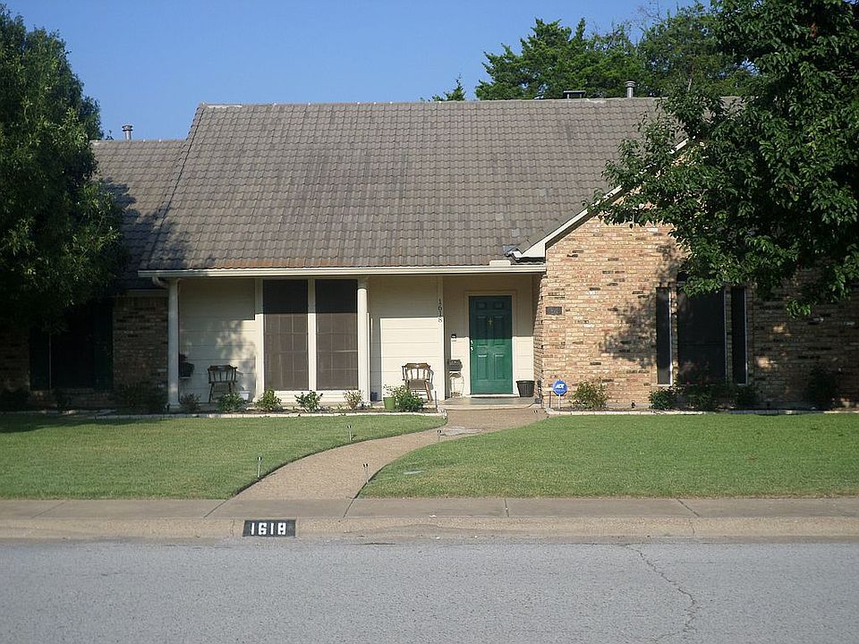1st image of 1618 S Greenstone Ln